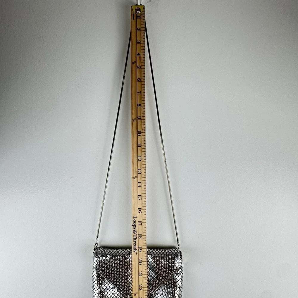 Vintage 80's Silver Mesh Shoulder Bag Purse‎ Chain Strap Evening Disco Club 70's